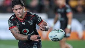 Everyone is already aware of issac has walked the path of the nrl over a long period of time now and will be great for our squad. Nrl News Warriors Star Issac Luke Fumes At Referee Appointment