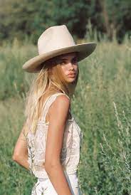 New Collection Lack Of Color Fashion Picnic Outfits Hat Fashion