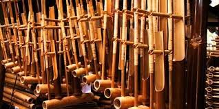 Saron merupakan alat musik tradisional yang berkembang di pulau jawa. 7 Alat Musik Tradisional Indonesia Yang Terkenal Dan Mendunia Merdeka Com Line Today