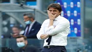 Antonio conte)‏، من مواليد 31 يوليو 1969 في ليتشي في إيطاليا، لاعب كرة قدم إيطالي سابق، ومدرب نادي تشيلسي الأنجليزي سابقاً بدأ مسيرته الكروية مع نادي ليتشي في عام 1985، وشارك. ØºØ§Ø¶Ø¨ Ù…Ù† Ù†ÙØ³ÙŠ ÙƒÙˆÙ†ØªÙŠ ÙŠØ´Ø¹Ø± Ø¨Ø§Ù„Ù…Ø±Ø§Ø±Ø© Ø¨Ø³Ø¨Ø¨ Ù†ØªØ§Ø¦Ø¬ Ø¥Ù†ØªØ±