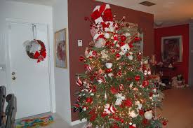 Christmas Tree Has Three Santa Hats And Picks For The Topper Extra Large Plush White Christmas Decor Diy Christmas Decorations Easy Whimsical Christmas Trees
