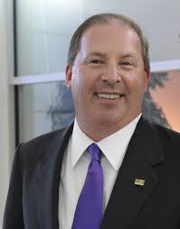 A controversial economic growth 'visionary' makes his comeback in Central  Florida