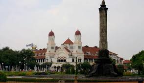 Cika peed and was lost. Film Lawang Sewu Informasi Indonesia