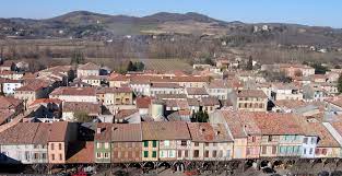 La ville fut prise en 1209 par simon de montfort qu'il. Mirepoix Ariege Wikipedia