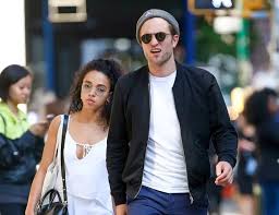 Robert douglas thomas pattinson (born 13 may 1986) is an english actor. Fka Twigs Appears To Have Finally Opened Up About Her Breakup With Robert Pattinson In Her New Album Robert Pattinson Fka Twigs Robert Pattinson Robert Pattinson Girlfriend