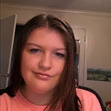 Alicia Lybarger's Instagram, Twitter & Facebook