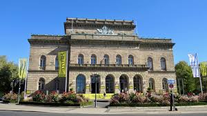 Das große haus, das kleine haus sowie seit november 2017 das aquarium im oberen foyer des kleinen hauses. Nathan Der Weise In Braunschweig
