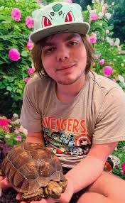 Can gallbladder mucucele be treated without surgery?