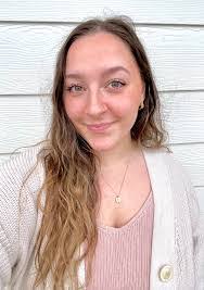 Marissa Queen's Instagram, Twitter & Facebook