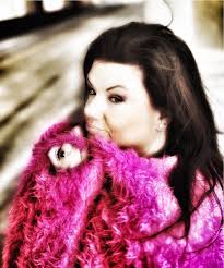 🔥 Who says wreaths have to be ordinary? I made this Dragon Wreath for  someone very special, and while it's definitely not my usual style, I have  to admit… it turned out