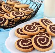 Chocolate Vanilla Marbled Or Pinwheel Cookies1 Cookies Moelleux Cookies Moelleux Aux Pepites De Chocolat Gateaux Et Delices