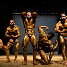 the eight mandatory poses in bodybuilding