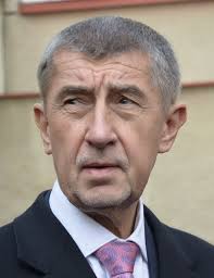 Sein vater štefan babiš war im tschechoslowakischen außenhandel tätig und diplomat, weswegen babiš einen teil seiner kindheit in paris und in genf verbrachte. Category Andrej Babis Wikimedia Commons