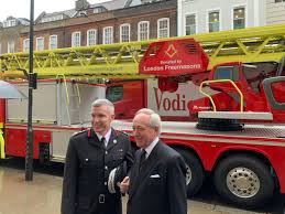 London fire brigade's official twitter feed with all the latest news and live updates. London Fire Brigade On Twitter Sir Michael Snyder Metropolitan Grand Master Officially Handing Over The First Of Two 64 Metre Turntable Ladders To London Fire Commissioner Andy Roe The Vehicles Have Been