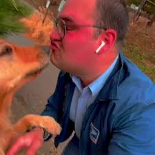 #mailman #dogkiss