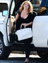 Kirstie Alley Appears To Lash Out At Scientology Critics In Twitter Rant Daily Mail Online