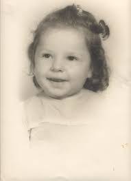 Lelia Ryder's Instagram, Twitter & Facebook