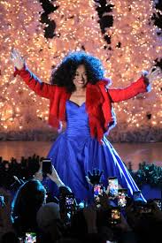 Diana Ross At Rockefeller Center Christmas Tree Lighting Ceremony Nov 28 2018 Diana Ross Ross Friends Ross