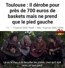 Kaamelott is a french comedy medieval fantasy television series created, directed, written, scored, and edited by alexandre astier, who also starred as the main character. Memes Decentralises On Twitter Par Jess Sur Neurchi De Kaamelott Ndkaa