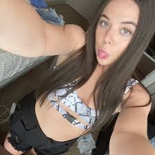 Alayna Rivera's Instagram, Twitter & Facebook