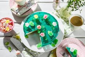 Darf es zum kaffeetrinken zur abwechslung mal ein kuchen sein. Philadelphia Torte Mit Gotterspeise Rezept Von Backen De