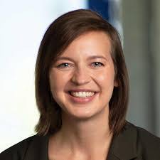 Kelly Brazell's Instagram, Twitter & Facebook