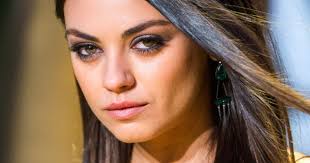 She's even graced a 2016 cover of glamour wearing what in the feature, she stated, i don't wear makeup. Mila Kunis Without Makeup Ashton Kutcher S Girlfriend Goes Bare At The Gym Photo Huffpost Canada