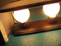 2 Bp Blogspot Com 4wo72ioumwg Uufk9nofzui Aaaaaaaaami Ioitmo3c4my S1600 Broom8 Jpg Diy Vanity Lights Vanity Light Shade Bathroom Light Bar