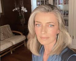 Colección de maria sanchez • última actualización: Supermodelo Dos Anos 90 Revela Que Amigos Fizeram Mercado Para Ela Apos Ser Deixada Fora De Testamento De Marido Roqueiro Monet Celebridades