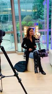 Fabienne carat commence le théâtre à l'âge de onze ans, puis quitte sa famille à quinze ans pour effectuer cinq. Discover Fabienne Carat S Popular Videos Tiktok