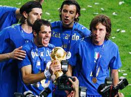 28/01/1978 / carrara (ita) participações em copa. Simone Perrotta Ganhou Ate Uma Estatua Por Causa Do Titulo Mundial De 2006 Calciopedia