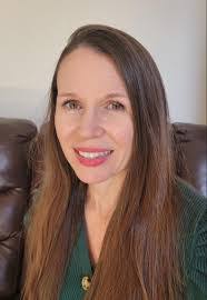 Amanda Salgado's Instagram, Twitter & Facebook