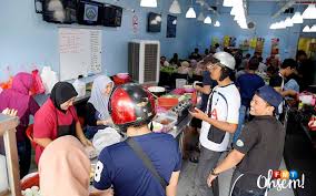 Nasi lemak saleha dijual di tepi jalan seri nilam, ampang. Jual Nasi Lemak Raih Rm400 000 Sebulan Dengan Modal Rm3 000 Islam Itu Indah