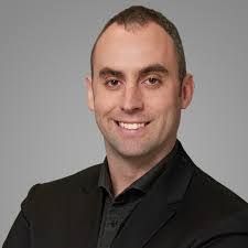 Patrick Kemp's Instagram, Twitter & Facebook