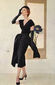 Christian Dior Late 1940 S Dior S Late 1940 S Dressed Marked The Beginning Of His New Look Line Representing A Ra Fashion Vintage Fashion Vintage Couture