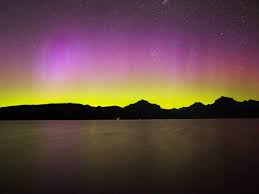 The Northern Lights Are Visible In The U S Again This Week Northern Lights See The Northern Lights Beautiful Places