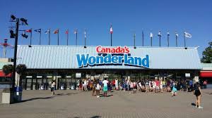 With an amazing total of 16 roller coasters, canada's wonderland ranks second in the world for the largest number of roller coasters in a single amusement park. Canada S Wonderland Buá»™c Hoan Lá»‹ch Má»Ÿ Cá»­a Cong Vien Yes Feed