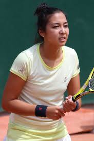 De atunci, jocul a început să funcţioneze din ce în ce mai bine şi românca este în faza sferturilor de finală. Zarina Diyas Wikipedia