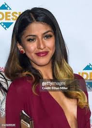 Gia Moore's Instagram, Twitter & Facebook