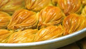 Adana Nin Meshur Tariflerinden Olan Karakus Tatlisi Masterchef Turkiye Nin Final Bolumunde Ekranlara Geldi Adana Denilince Aklimiza Keba Yemek Sebzeler Biber