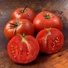 Unlike determinate tomatoes that hit their mature height and set all their fruit at once, indeterminate even many dwarf tomato varieties are indeterminate. Bush Beefsteak Heirloom Tomato Seeds Organic Tomatofest