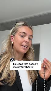 Make the switch 🤝 it’ll save your sheets #selftannerhack #faketanhack  #selftanroutine #selftan
