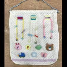 アプリ投稿 壁かけオモチャ ひっぱりヒモ マジックテープ 保育や子育てが広がる 遊び と 学び のプラットフォーム ほいくる 手作りおもちゃ 0歳児 手作りおもちゃ 赤ちゃん 遊び