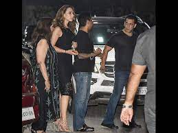 We doubt, but let's find out who iulia vantur is anyway. Pic Iulia Vantur Joins Salman Khan For Helen Khan S Birthday Bash
