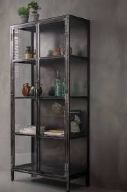 Industry Design Glasvitrine Feliz In Anthrazit Mit Antik Finish Glasvitrine Vitrine Industriedesign