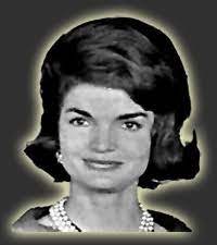 Jackie Kennedy Hairstyle Archives Feb 1962 Bouffant Www Pinkpillbox Com Jackie Onassis Jackie Kennedy Jacqueline Kennedy