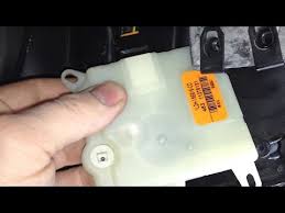 No Heat 2002 2010 Ford Explorer Clicking Temp Blend Actuator Removal Youtube