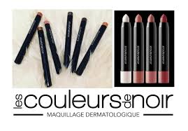 Enlève rapidement, efficacement et doucement le maquillage résistant longue tenue. Maquillage Longue Tenue Et Dermatologique Optez Pour Les Nouveautes Les Couleurs De Noir