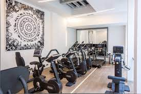 Sur 1 600 mètres carrés d'infrastructures haut de gamme, le ken club est le summum du luxe en plein paris.au cœur du 16 e arrondissement, c'est une véritable escapade luxueuse et sportive que propose ce club privé. 7 Salles De Sport De Luxe A Paris Inspirez Networkez