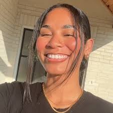 liz (@elizgoodnight)